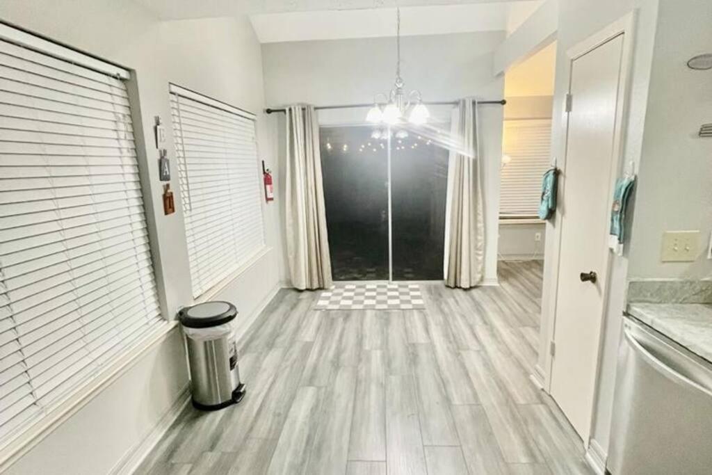 3 Bedroom Entire Home - Centrally Located In Katy, Texas Kültér fotó
